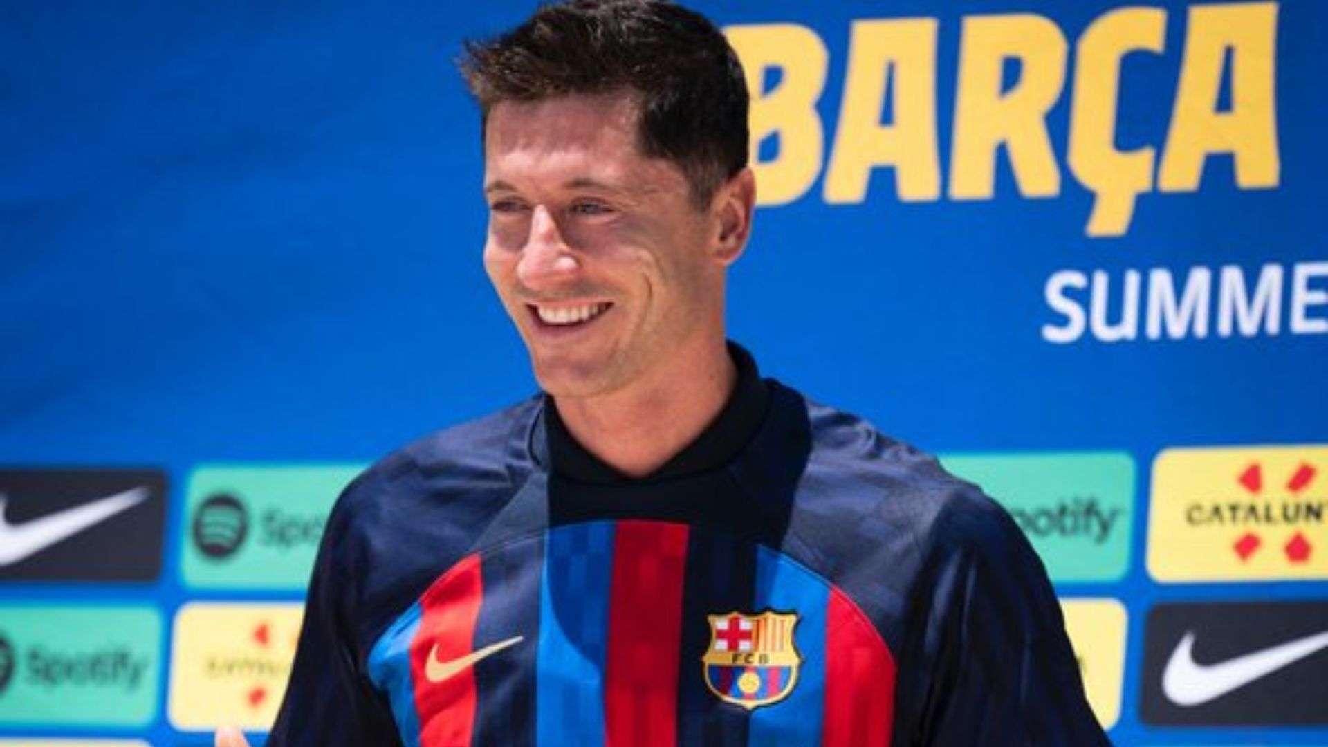 来足球舞台 来足球舞台