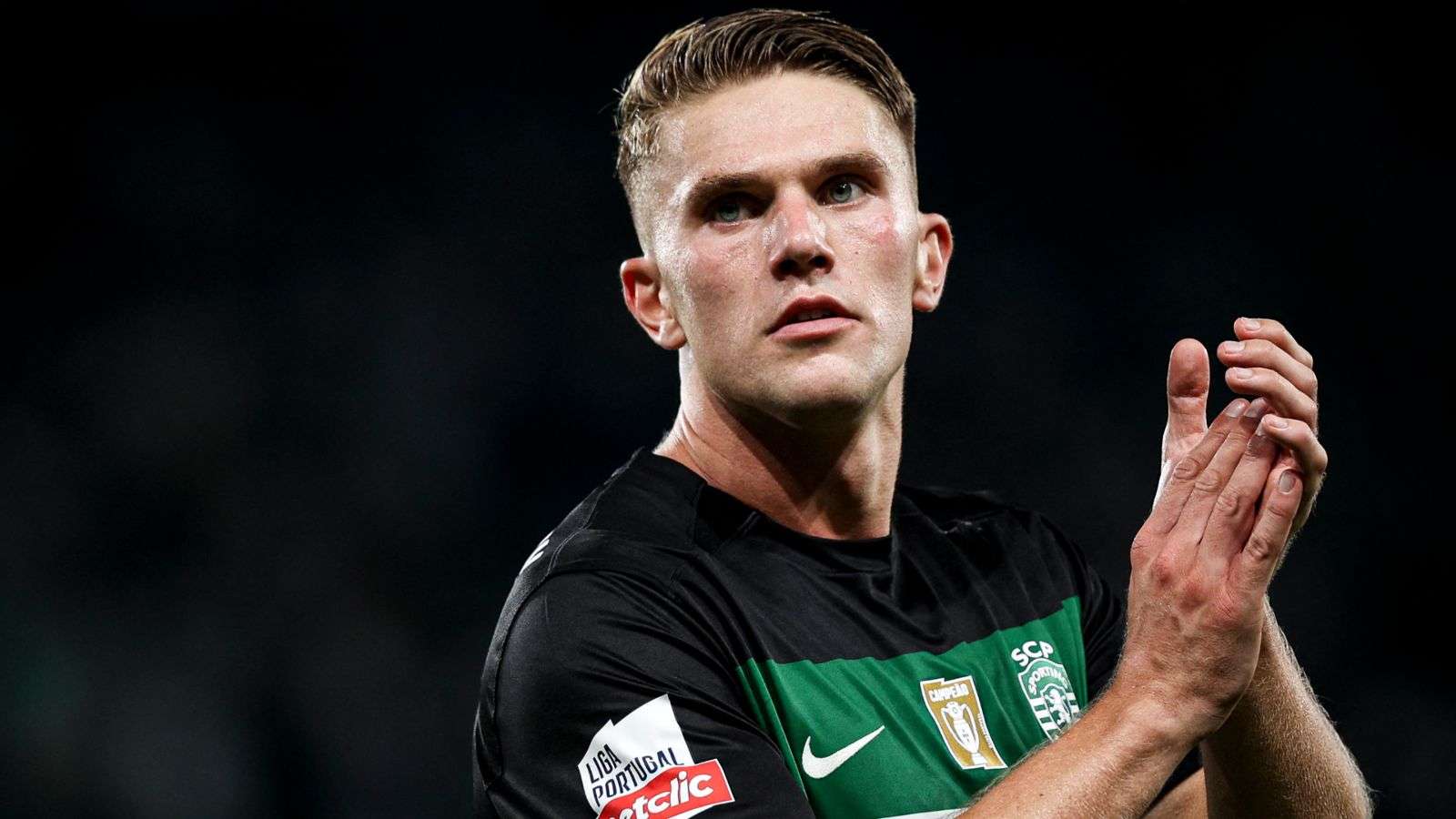 在激烈的比 在激烈的比