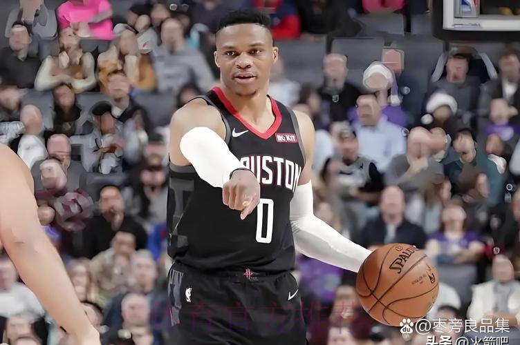 国王官方晒威少赛场照庆祝战胜火箭:全场得到15分6板10助 国王官方晒威少赛场照庆祝战胜火箭:全场得到15分6板10助