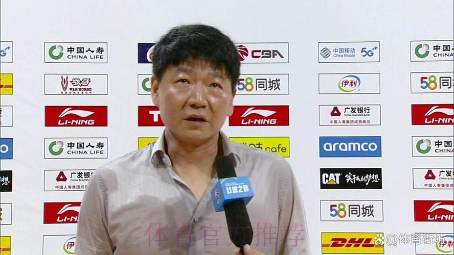 胜北京发布会！山东助教肯定珀塞尔+2将，谈邱彪禁赛带队展高情商